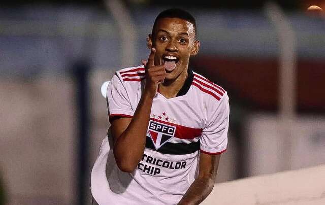 S&atilde;o Paulo vence o S&atilde;o Caetano e segue 100% na Copinha