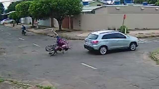 Motociclista pede ajuda para achar motorista que a atropelou na Vila Margarida