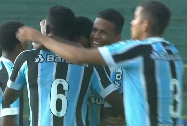 Gr&ecirc;mio domina o Santa Cruz, vence partida e na Copinha