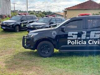 Durante opera&ccedil;&atilde;o, tr&ecirc;s s&atilde;o presos e pol&iacute;cia fecha dois entrepostos de drogas