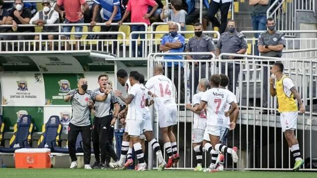 Vasco aplica nova goleada e avan&ccedil;a para a 3&ordf; fase da Copinha 