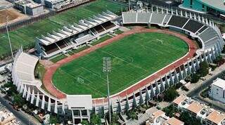 O Al Nahyan Stadium, com capacidade para 15 mil pessoas, é o local da estreia do Palmeiras no Mundial (Foto: Reprodução)