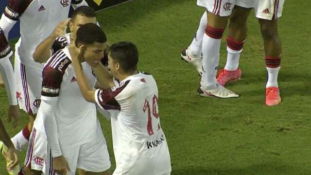 Com gol nos acr&eacute;scimos, Flamengo bate N&aacute;utico e avan&ccedil;a na Copinha