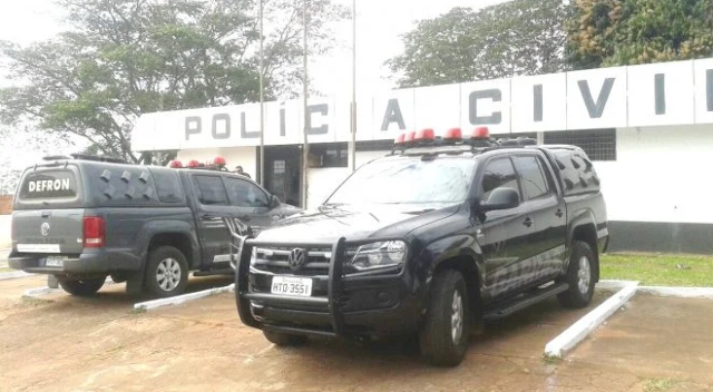 Big susto: mulher encontra desconhecido morto ao chegar em casa