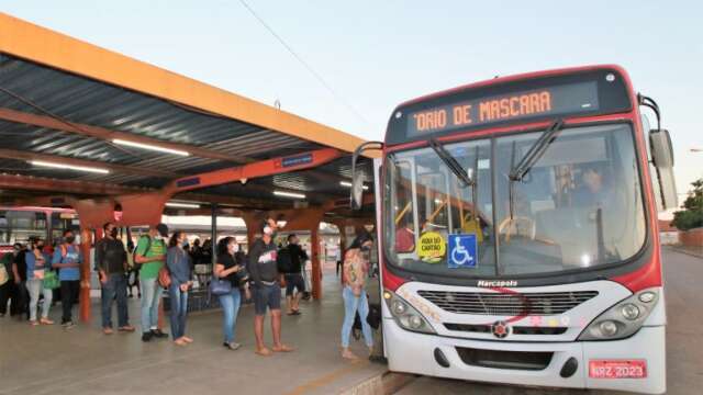 Para 69% dos leitores, gratuidade do transporte deve ser mantida a todos alunos