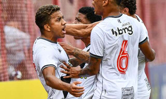 Vasco, Palmeiras e Inter avan&ccedil;am &agrave;s oitavas de final da Copinha