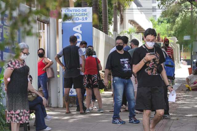 No Centro de Testagem, atendimento &eacute; prejudicado por queda de energia