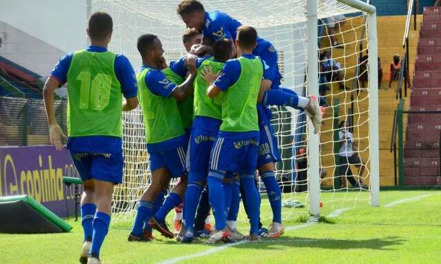 Cruzeiro vai &agrave;s quartas e Oeste ser&aacute; advers&aacute;rio do Palmeiras