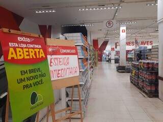 Interior da loja Extra na Rua Maracaju, em Campo Grande. (Foto: Caroline Maldonado)