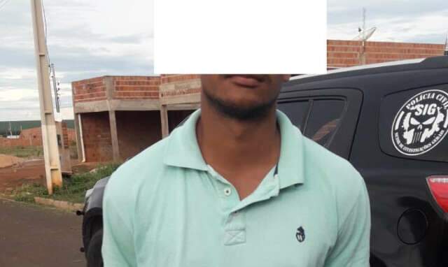 Assaltantes de relojoaria s&atilde;o localizados e presos horas ap&oacute;s o crime 