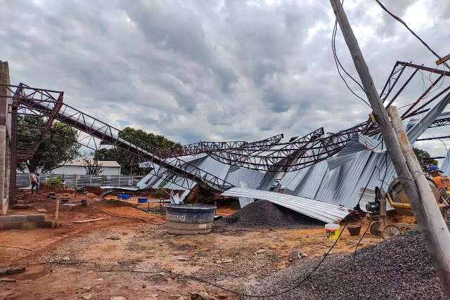 &quot;Material a gente recupera&quot;, diz empres&aacute;rio que teve preju&iacute;zo de R$ 400 mil