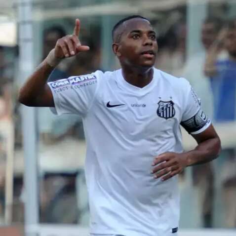 Robinho &eacute; condenado em &uacute;ltima inst&acirc;ncia a 9 anos de pris&atilde;o por estupro