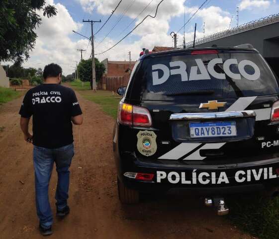 Pol&iacute;cia faz buscas em im&oacute;veis de familiares de ex-procurador do Acre