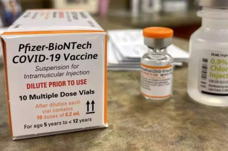 Dose de vacina da Pfizer destinada para crianças entre 5 e 11 anos. (Foto: Eric Seals/Reuters)