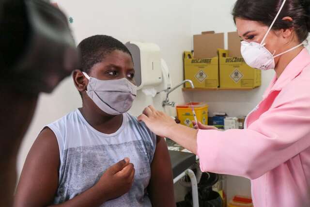 Vacina&ccedil;&atilde;o infantil completa uma semana com 17 mil imunizados