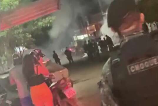 Contra aglomeração, PM usa bombas de gás e balas de borracha em Ribas 