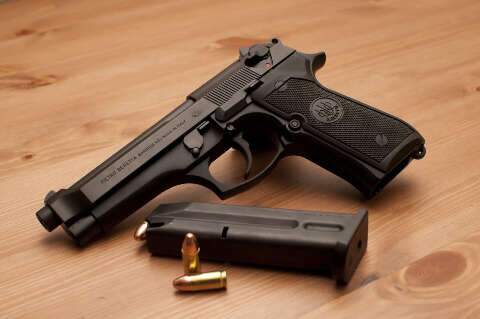 Governo compra mais 2,5 mil pistolas Beretta por R$ 5,5 milhões
