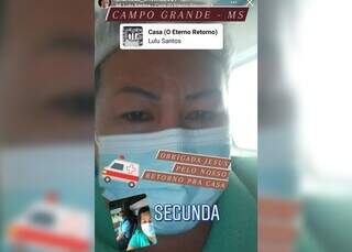 Técnica de enfermagem postou foto nas redes sociais comemorando retorno para Costa Rica. (Foto: Divulgação)