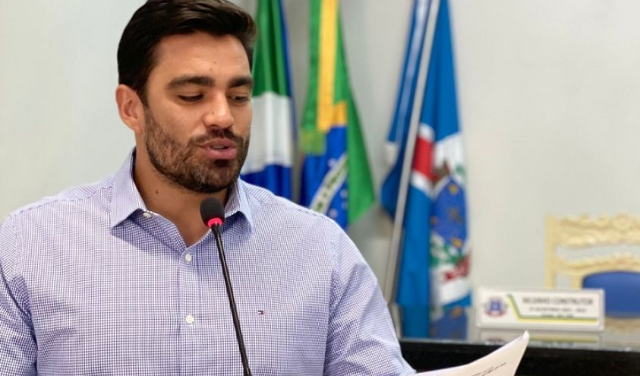 Justi&ccedil;a mant&eacute;m pris&atilde;o de vereador que derrubou beb&ecirc; e agrediu esposa e enteada