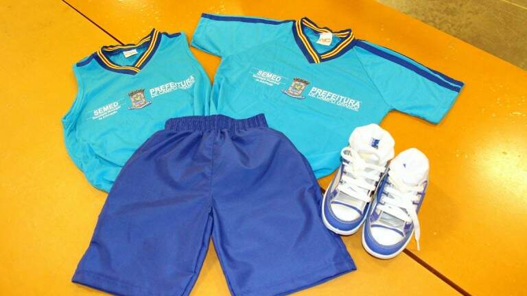 Prefeitura gasta mais R$ 1,1 milhão para aquisição de uniformes escolares