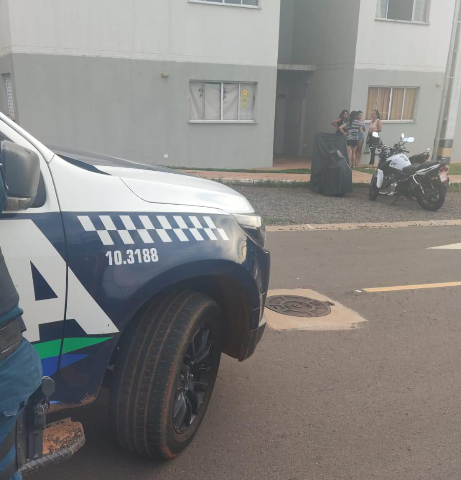 Mulher &eacute; agredida a golpes de capacete depois de desistir de vender apartamento 