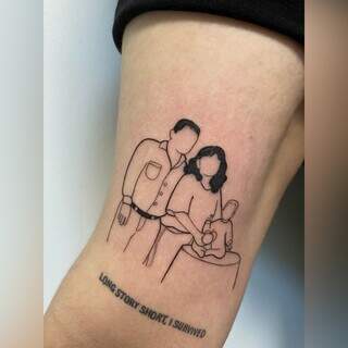 Tatuagem de traço fino foi feita pela tatuadora Thais Barros. (Foto: Arquivo Pessoal)