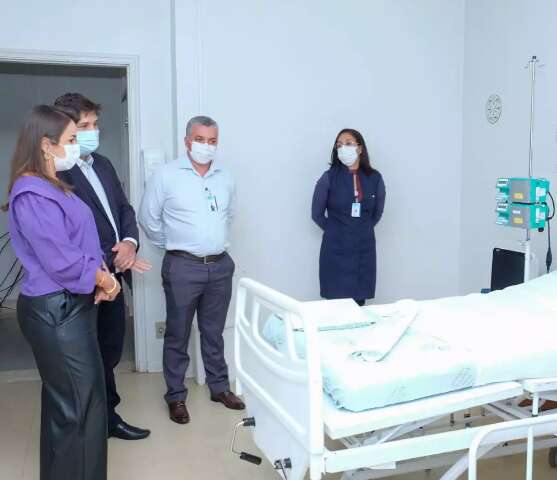 Ap&oacute;s ficar sem leitos vagos, prefeitura abre 10 UTIs para pacientes com covid