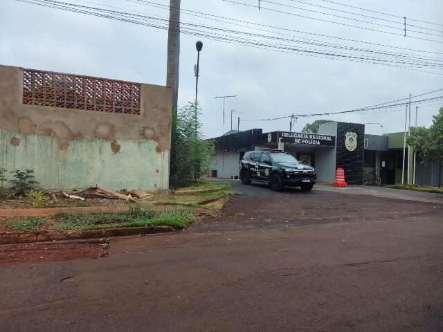 Vereador que agrediu esposa a chineladas &eacute; enviado para pres&iacute;dio