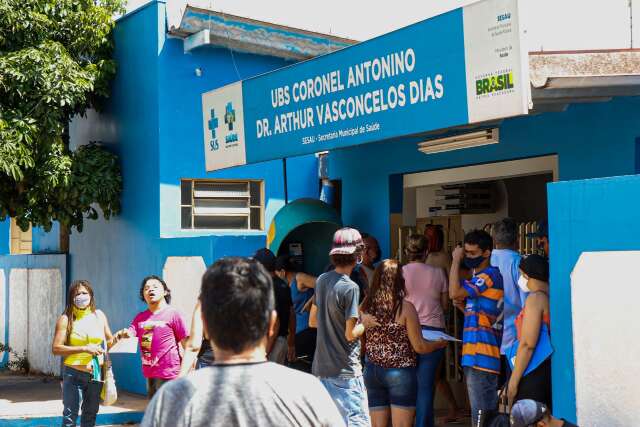 Secretaria amplia n&uacute;mero de equipes para atender popula&ccedil;&atilde;o nos postos da Capital