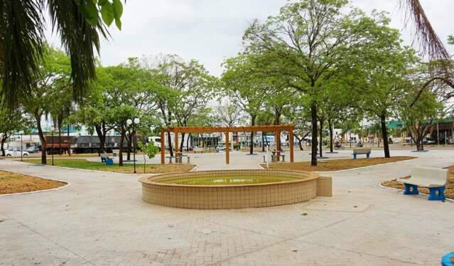 Denunciado por estupro &eacute; preso ao mostrar p&ecirc;nis para crian&ccedil;a em pra&ccedil;a