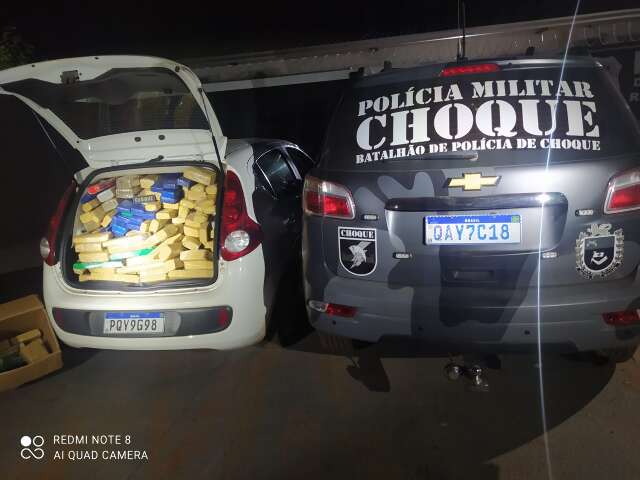 Cheiro de maconha denuncia &quot;ponto de guarita&quot; de traficantes no Jd. das Meninas