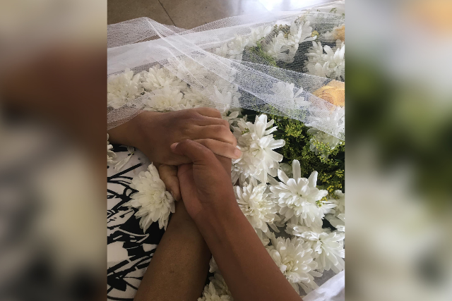&quot;Encontre a luz&quot;, diz filha em despedida &agrave; m&atilde;e que morreu ap&oacute;s dias de tortura