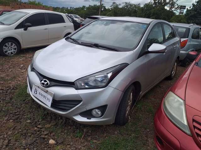 Leil&atilde;o tem 180 ve&iacute;culos para circula&ccedil;&atilde;o com lances a partir de R$ 698