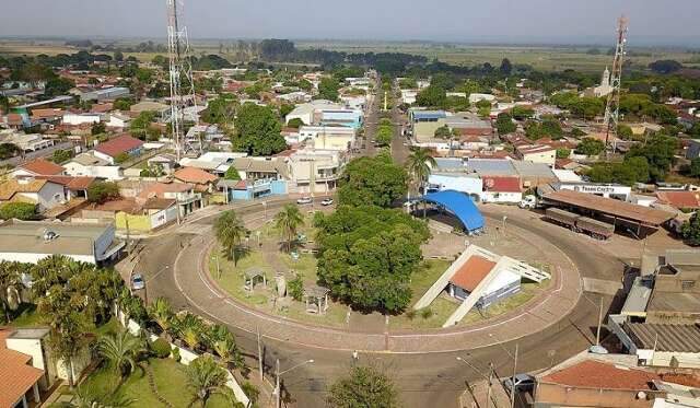 Mais uma cidade de MS pro&iacute;be eventos para conter avan&ccedil;o da covid