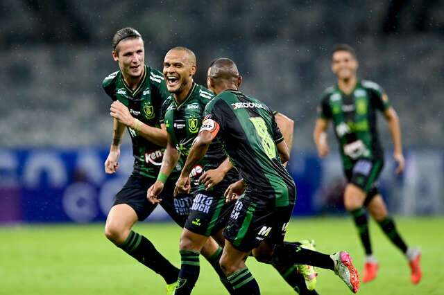 Cruzeiro joga mal e acaba derrotado por 2 a 0 para o Am&eacute;rica-MG