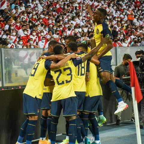 Equador e Peru empatam em 1 a 1 na 16&ordf; rodada das eliminat&oacute;rias 