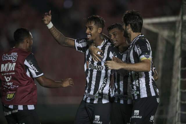 Atl&eacute;tico-MG &quot;atropela&quot; o Uberl&acirc;ndia com goleada de 4 a 0