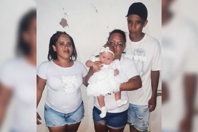 Fam&iacute;lia quer justi&ccedil;a e cobra investiga&ccedil;&atilde;o da causa da morte de filha aos 4 meses
