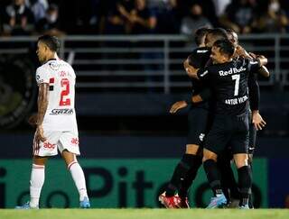 Em joga&ccedil;o, Bragantino vence o S&atilde;o Paulo por 4 a 3