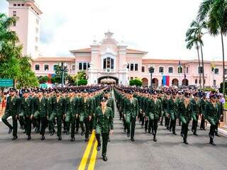 Alunos vão ingressar a Escola Preparatória de Cadetes do Exército. (Foto: Divulgação)