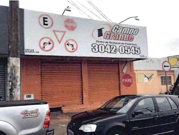 MP pede R$ 450 mil em bloqueio de bens de autoescola ap&oacute;s calote