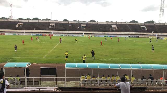 Oper&aacute;rio e Comercial fazem bom jogo, mas n&atilde;o saem do empate sem gols 