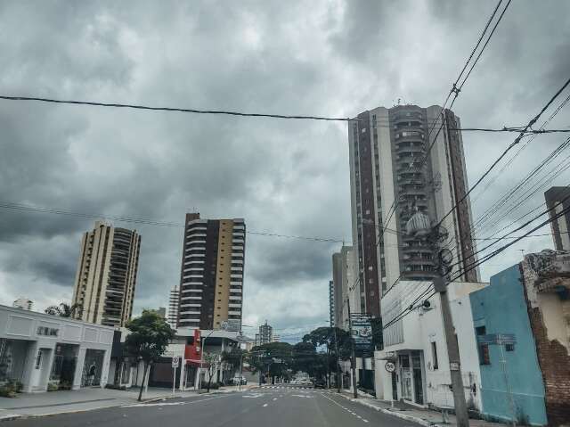 Previs&atilde;o &eacute; de semana com c&eacute;u nublado e temperatura m&iacute;nima de 18 &ordm;C na Capital