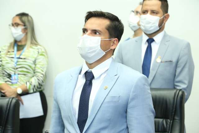 C&acirc;mara acata novo pedido de cassa&ccedil;&atilde;o do mandato de vereador que agrediu a noiva