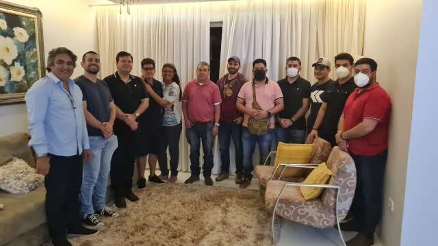 Pol&iacute;cia procura em SP e no Paraguai autores de sequestro na fronteira