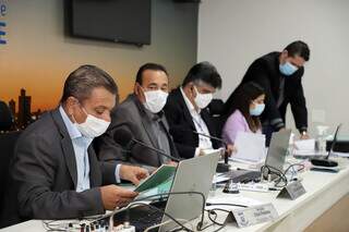 Sessões estão sendo realizadas de forma remota em fevereiro devido à nova onda da pandemia. (Foto: Izaias Medeiros/CMCG)