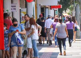 N&uacute;mero de endividados em Campo Grande cai e ao menor n&iacute;vel em 11 meses