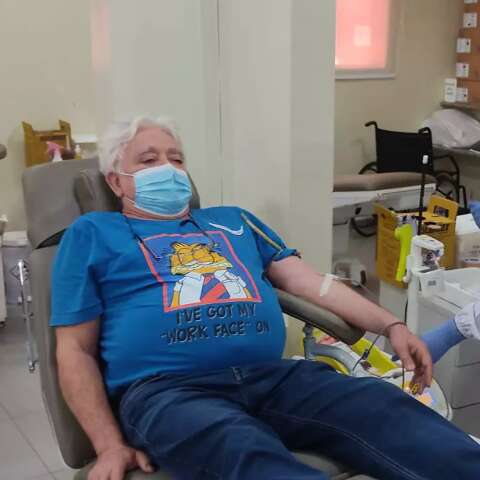 Após 45 anos, Antonio pulou cedo para sua última doação de sangue