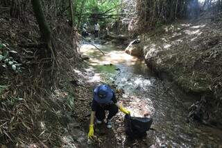 Ação do IASB na limpeza dos rios de Bonito e região. (Foto: Divulgação)