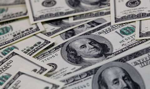 Dólar sobe para R$ 5,24, após dados sobre inflação nos EUA